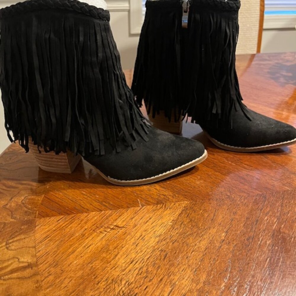 Beast Misty Black Fringe Cowboy Boots